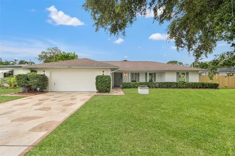 2430 Catalonia Way S St Petersburg FL 33712