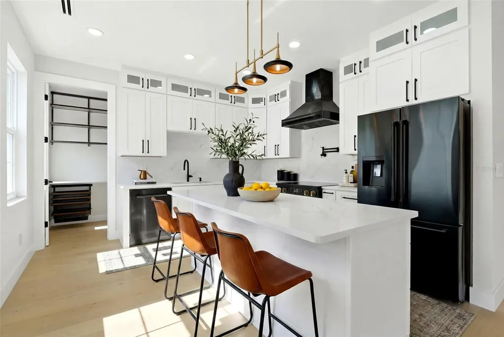 2501 Quincy Street S St Petersburg FL 33711