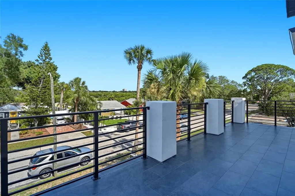 2501 Quincy Street S St Petersburg FL 33711
