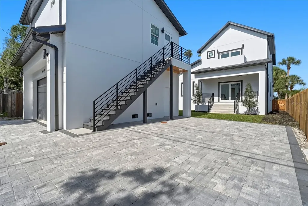 2501 Quincy Street S St Petersburg FL 33711