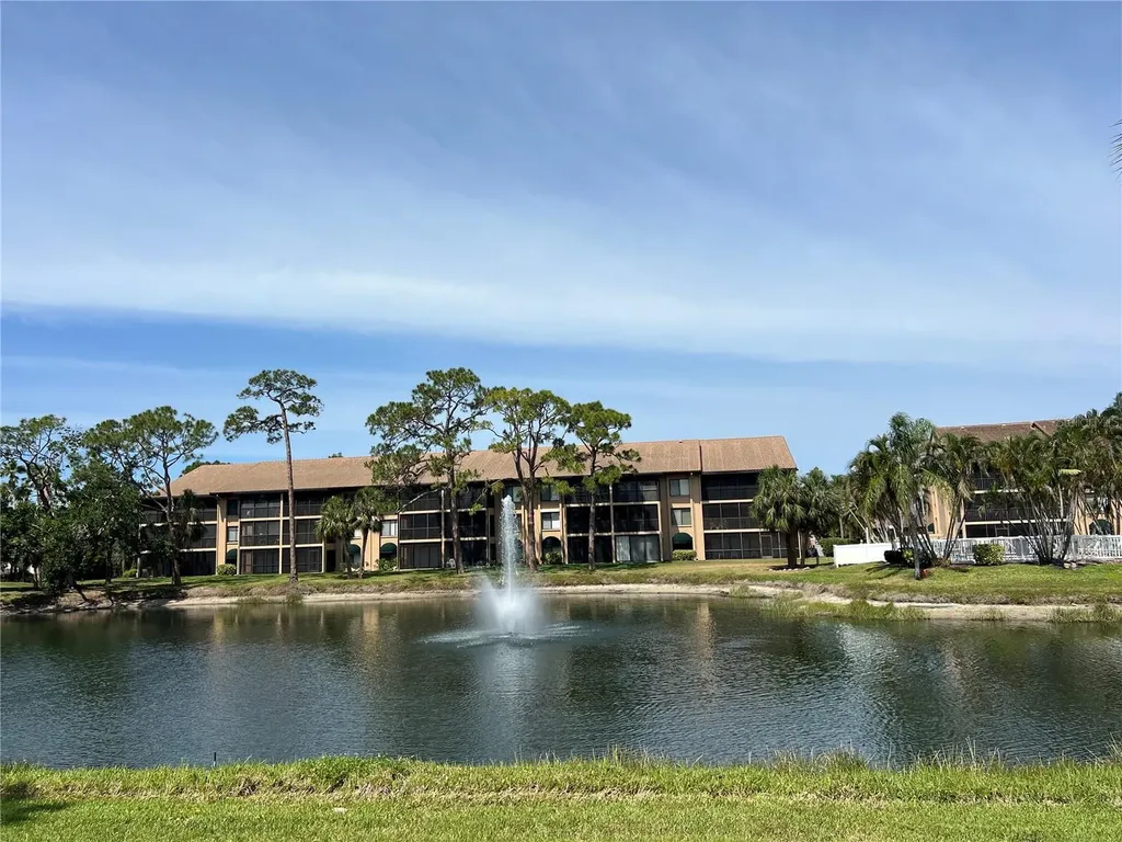 5734 Ashton Lake Drive Sarasota FL 34231