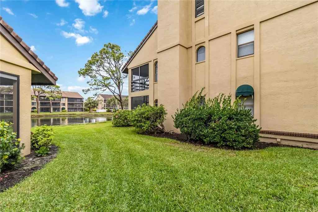 5734 Ashton Lake Drive Sarasota FL 34231