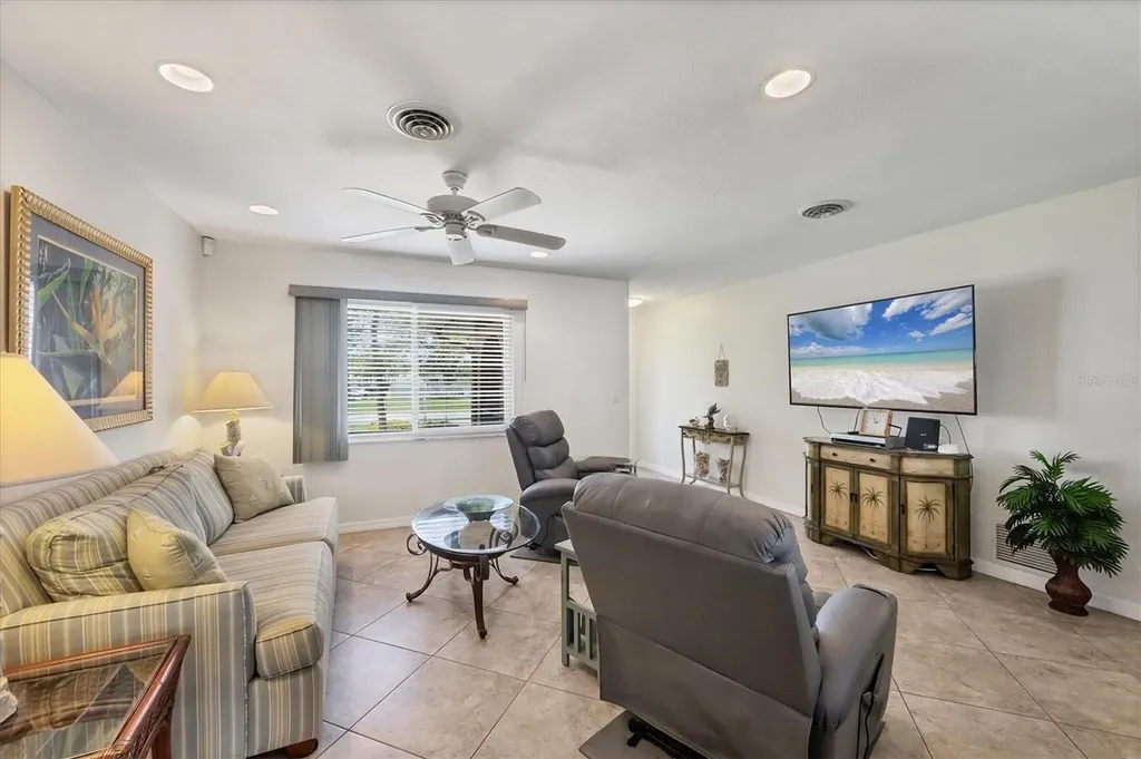 1040 Caples Street Englewood FL 34223