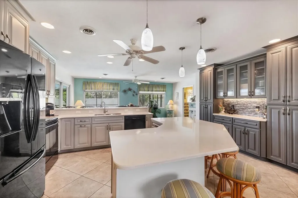 1040 Caples Street Englewood FL 34223