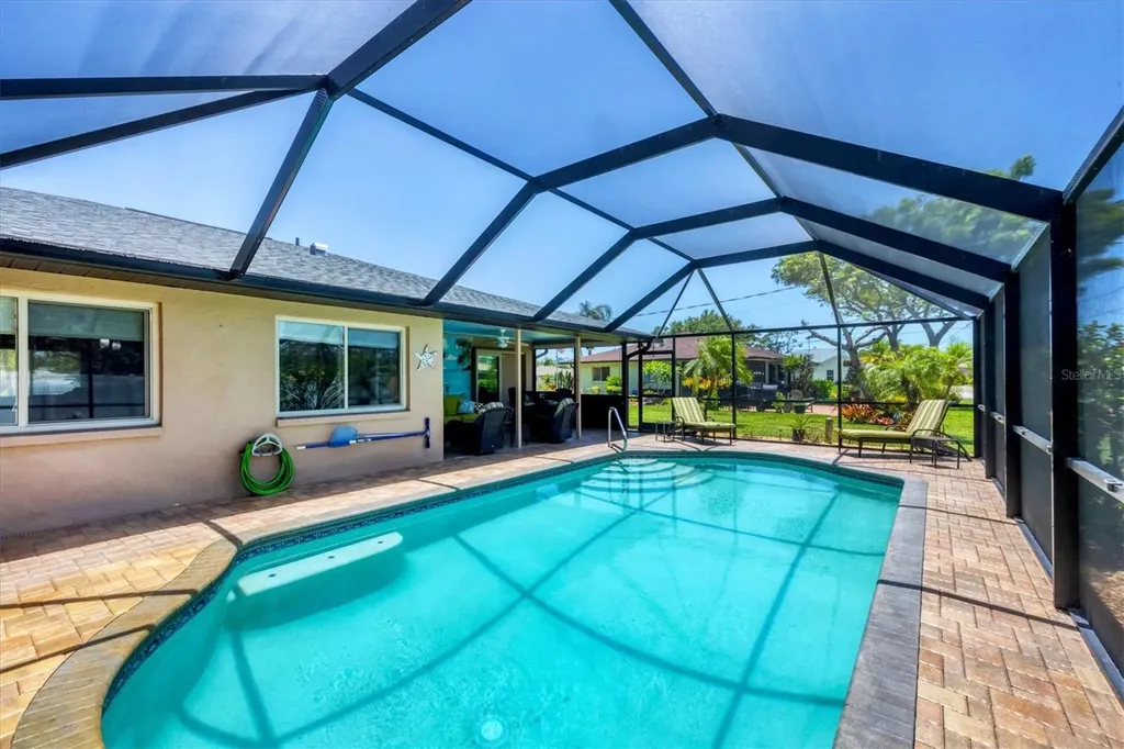 1040 Caples Street Englewood FL 34223