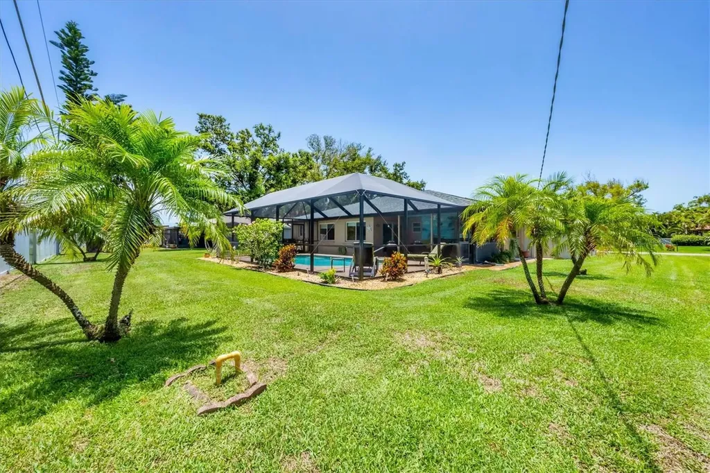 1040 Caples Street Englewood FL 34223