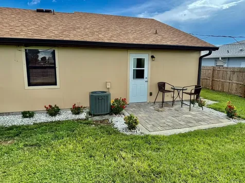 11248 Pendleton Avenue Englewood FL 34224
