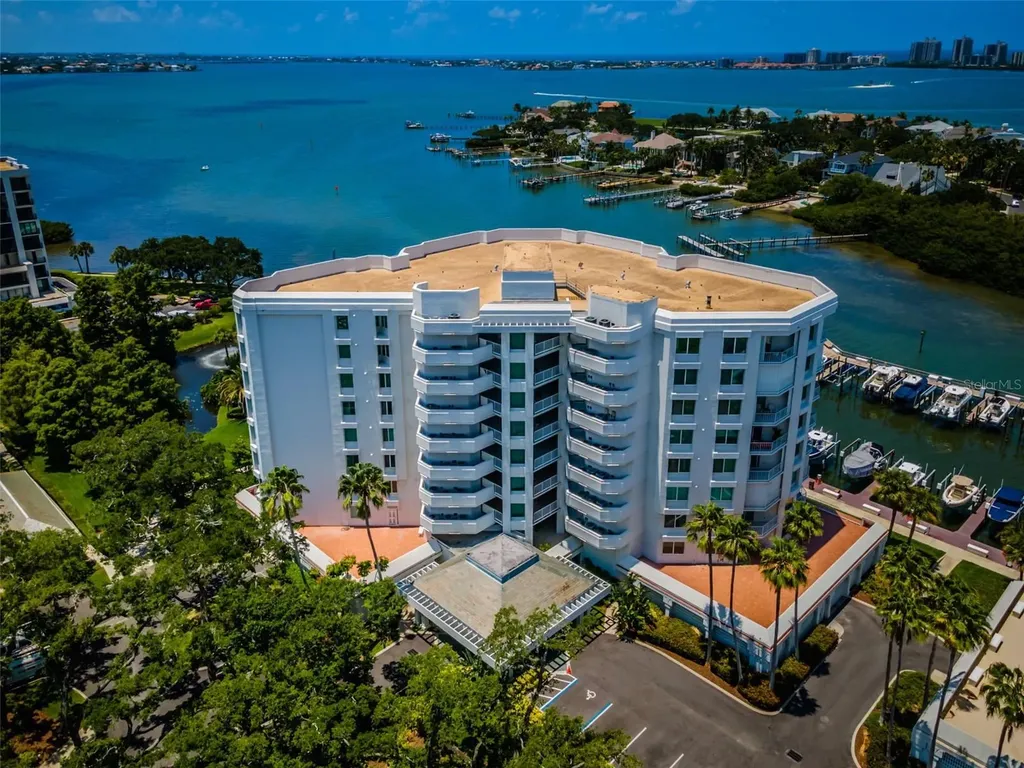 1 Seaside Lane Belleair FL 33756