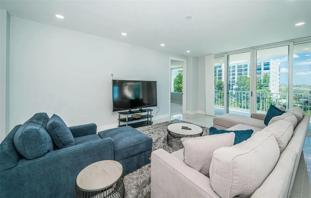 1 Seaside Lane Belleair FL 33756
