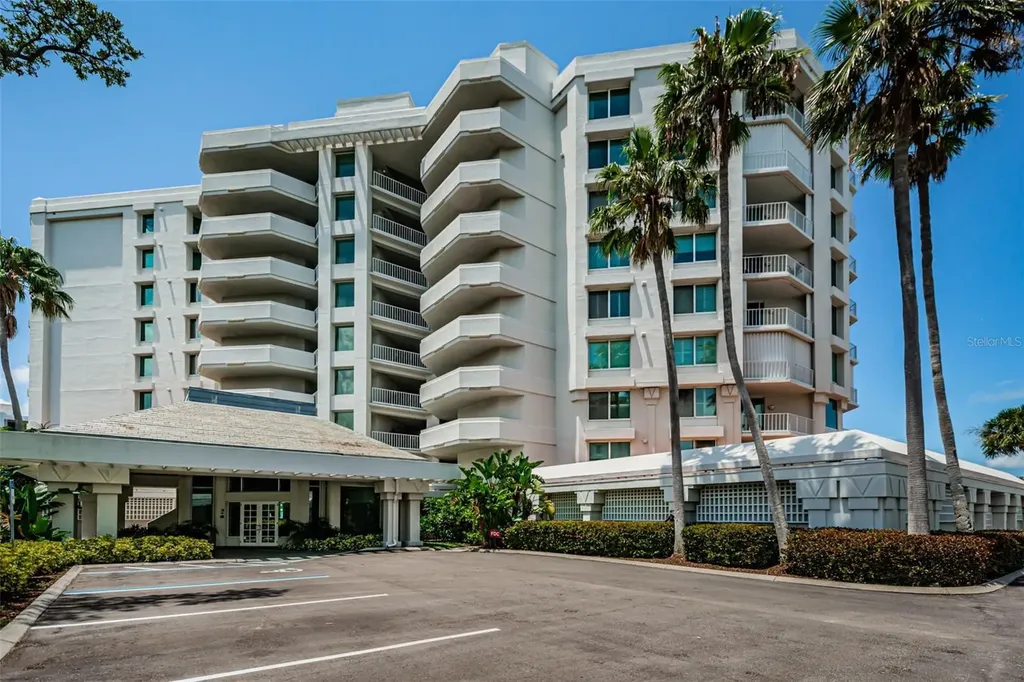 1 Seaside Lane Belleair FL 33756