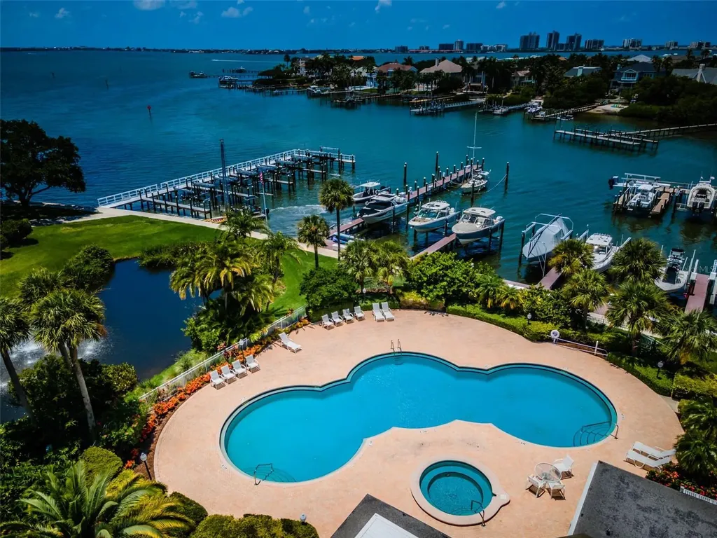 1 Seaside Lane Belleair FL 33756