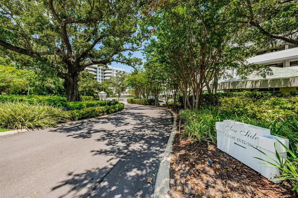 1 Seaside Lane Belleair FL 33756