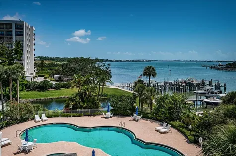 1 Seaside Lane Belleair FL 33756