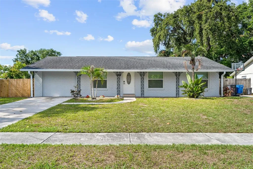 9053 Hickory Circle Tampa FL 33615