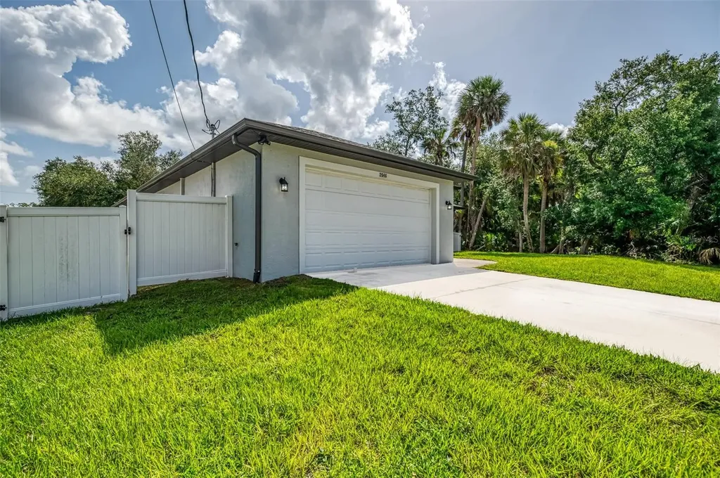 2546 Malibu Lane North Port FL 34286