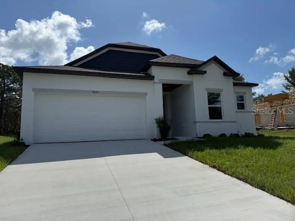 9825 N Angela Drive Dunnellon FL 34433