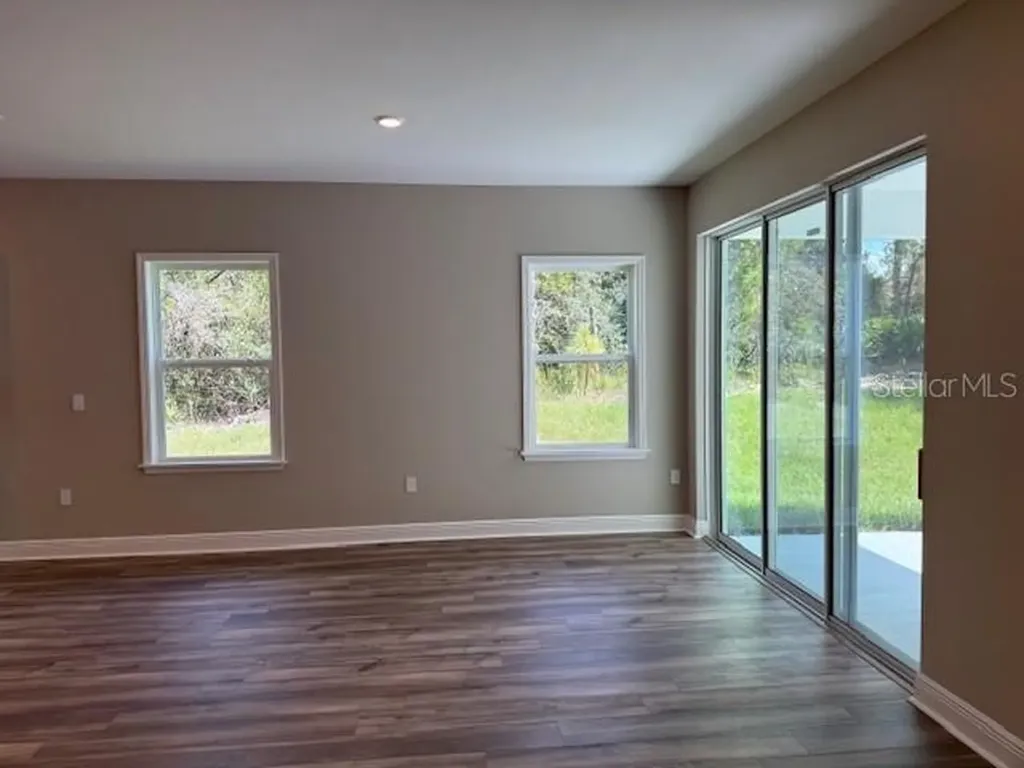 9825 N Angela Drive Dunnellon FL 34433