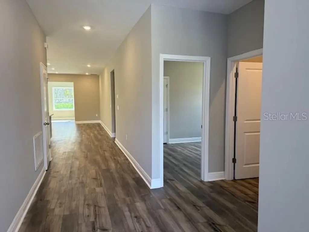 9825 N Angela Drive Dunnellon FL 34433