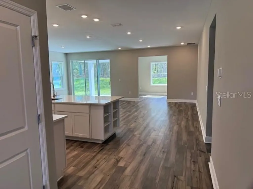 9825 N Angela Drive Dunnellon FL 34433