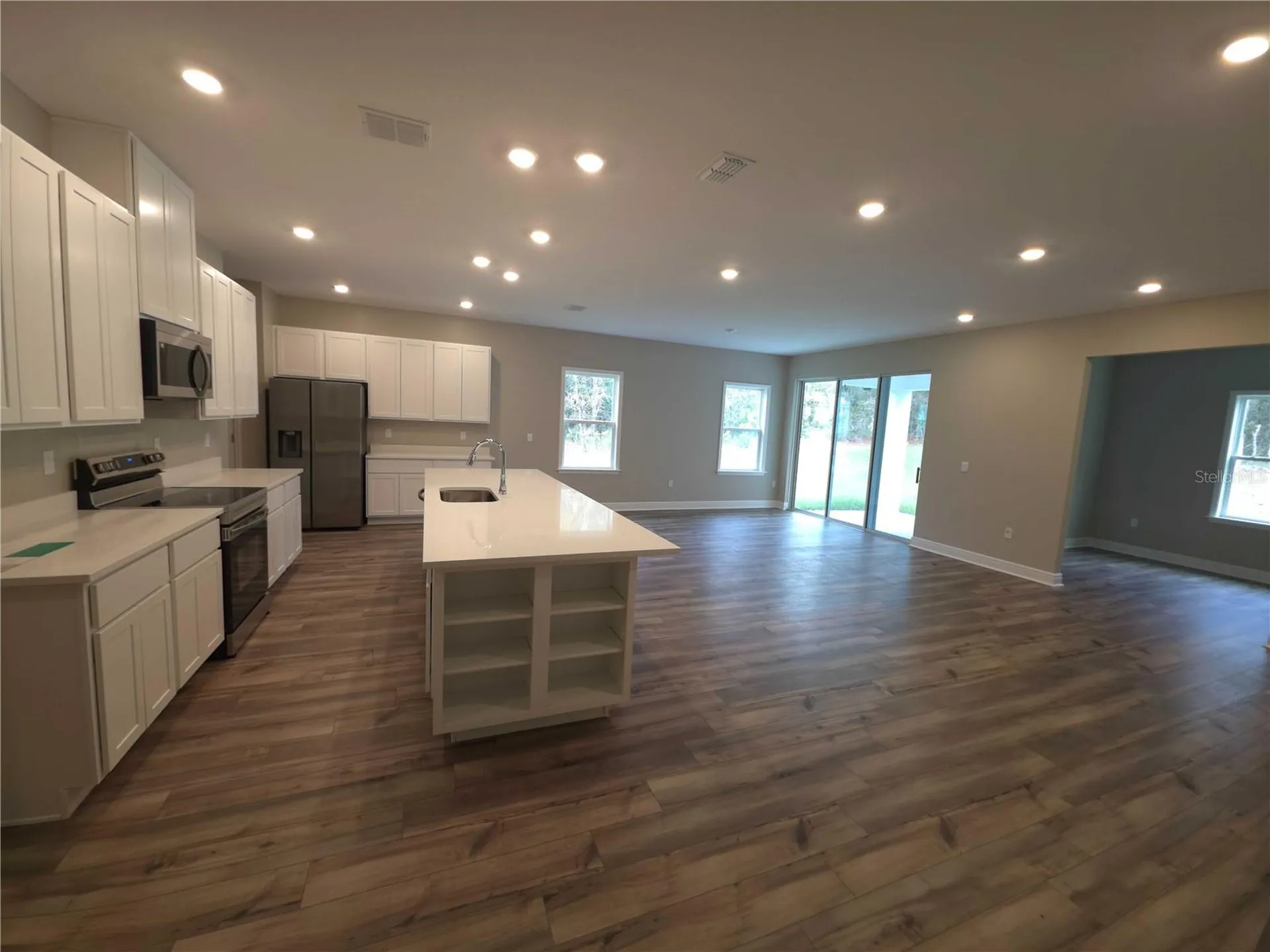 9825 N Angela Drive Dunnellon FL 34433