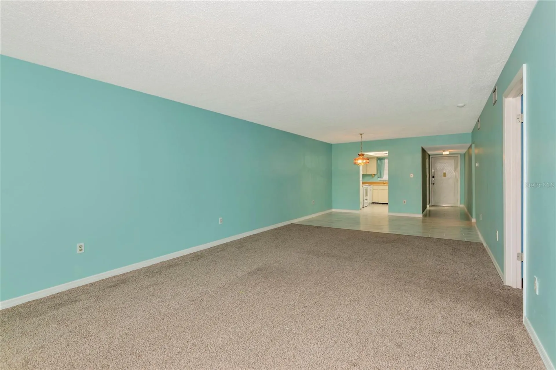 3072 Lake Bayshore Drive Bradenton FL 34205