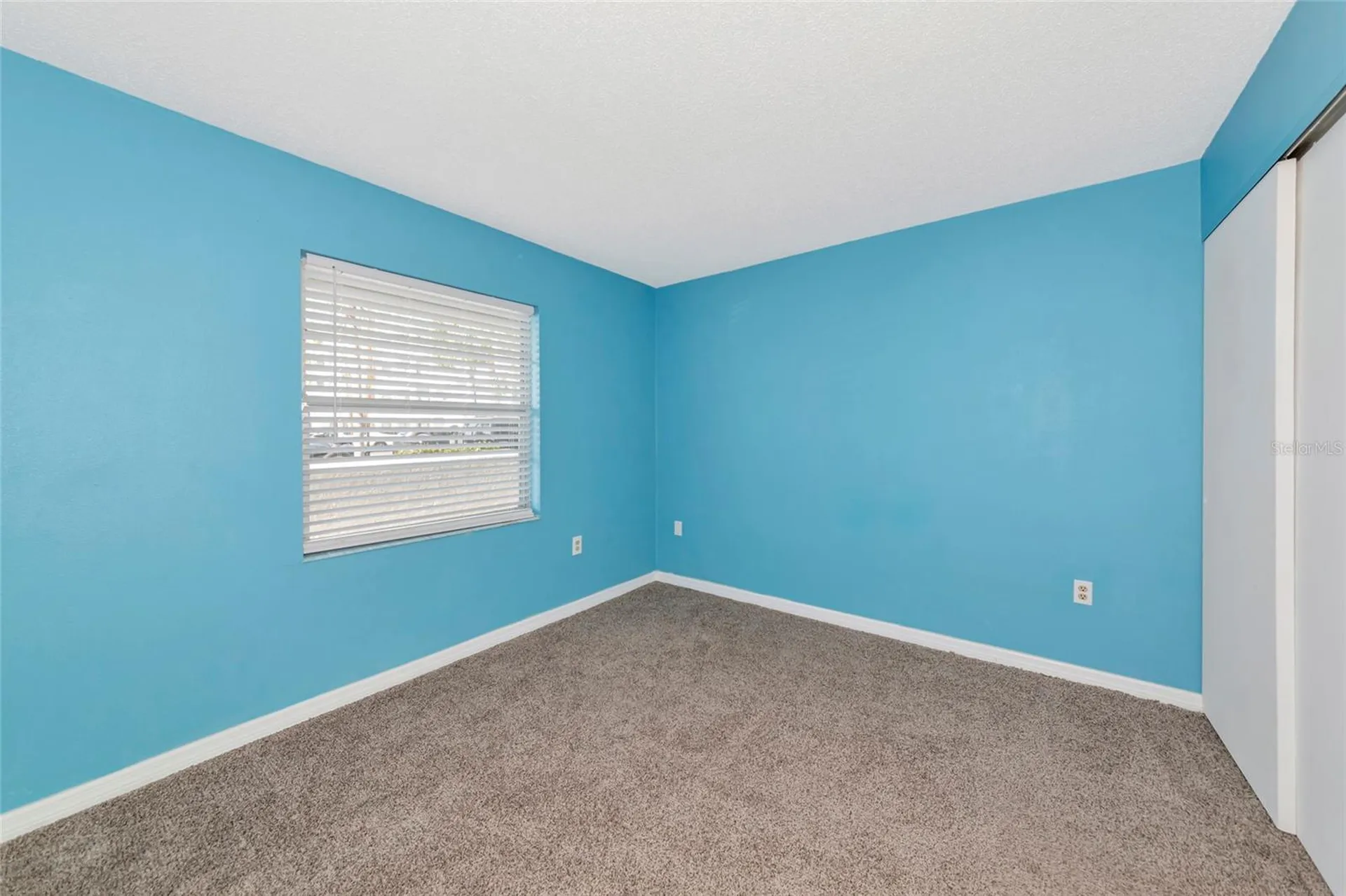 3072 Lake Bayshore Drive Bradenton FL 34205