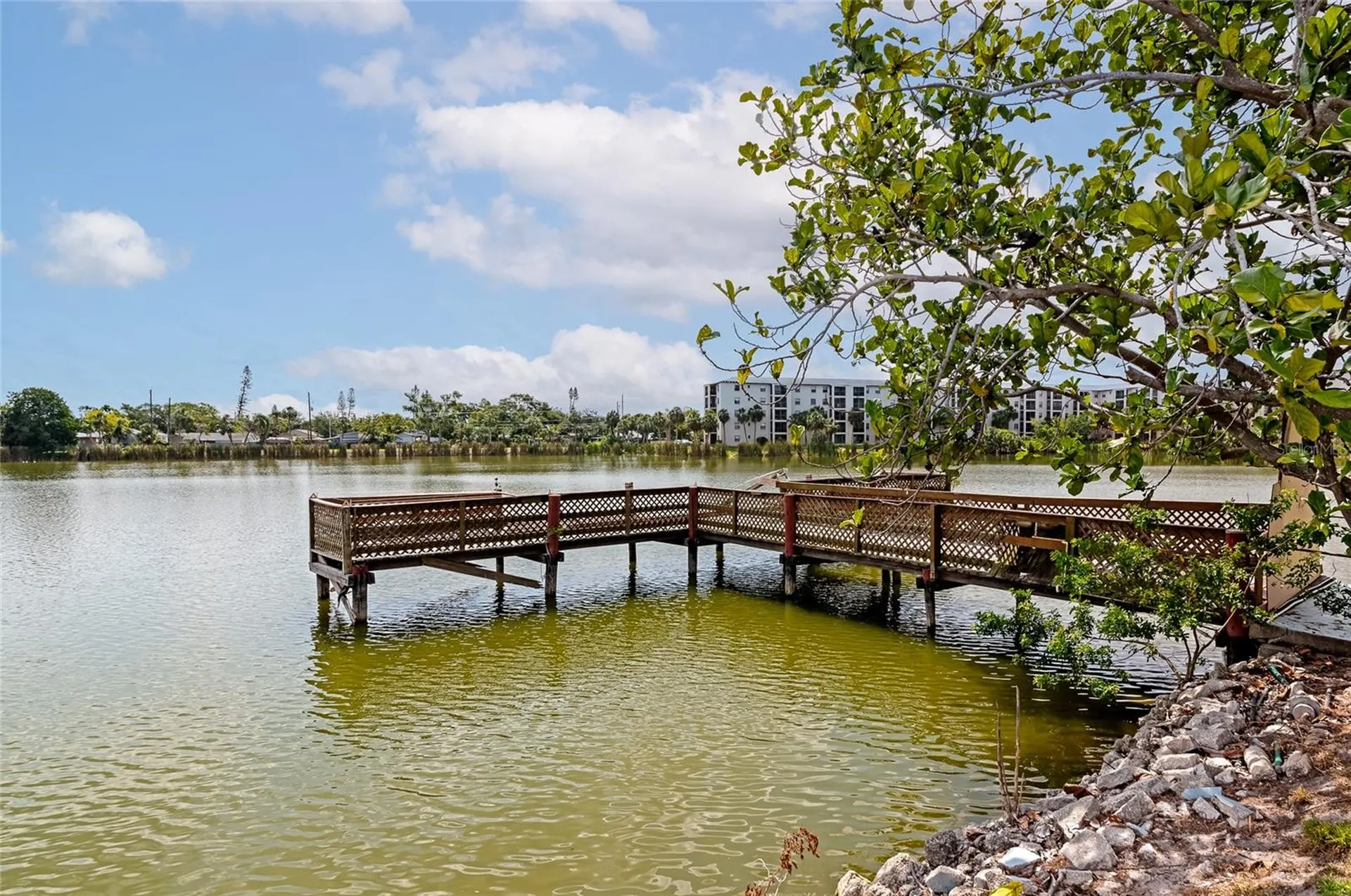3072 Lake Bayshore Drive Bradenton FL 34205
