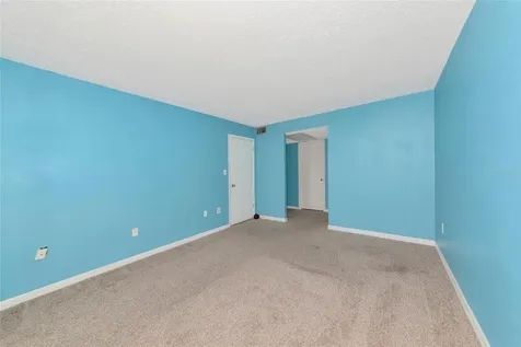 3072 Lake Bayshore Drive Bradenton FL 34205