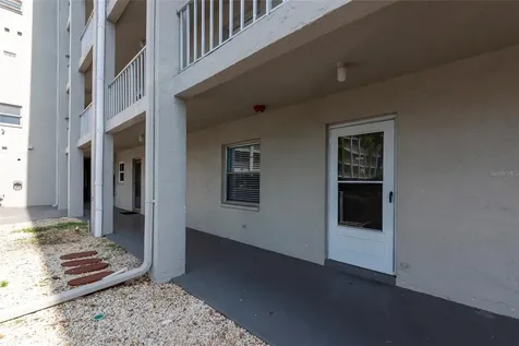3072 Lake Bayshore Drive Bradenton FL 34205