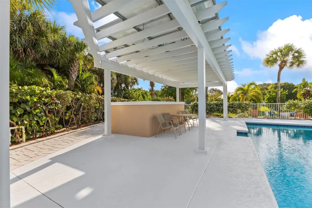 2275 Genesea Lane Vero Beach FL 32963