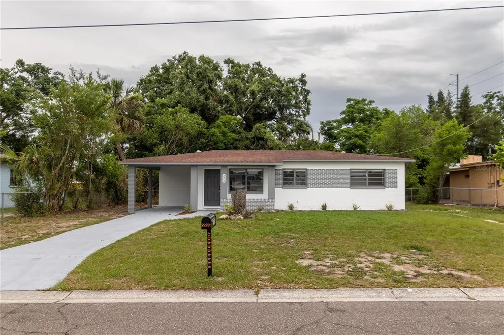 2324 W Marquette Avenue Tampa FL 33604