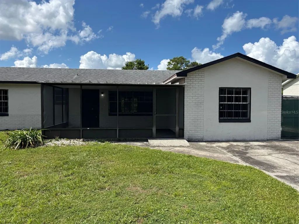 2085 San Jose Boulevard Orlando FL 32808