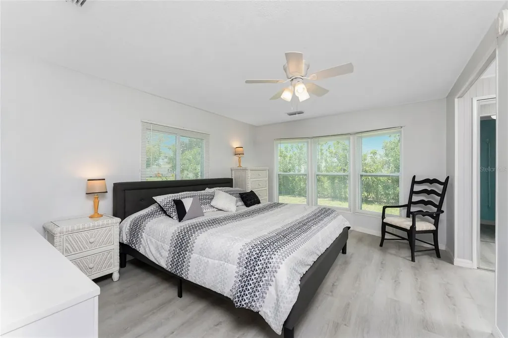 6293 Sparrow Lane Englewood FL 34224