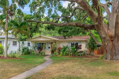 4028 Queen Street N St Petersburg FL 33714