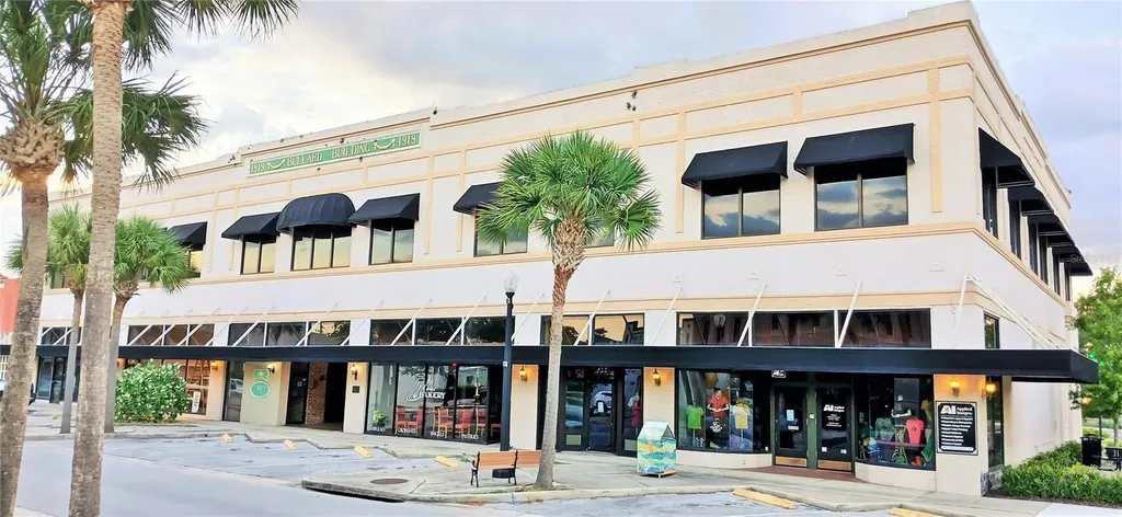 299 E Stuart Avenue Lake Wales FL 33853