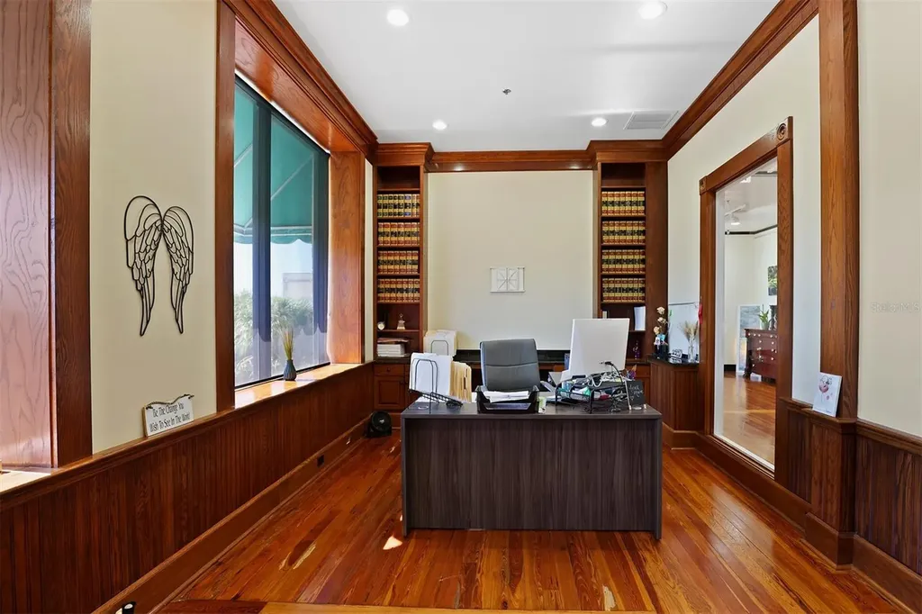 299 E Stuart Avenue Lake Wales FL 33853