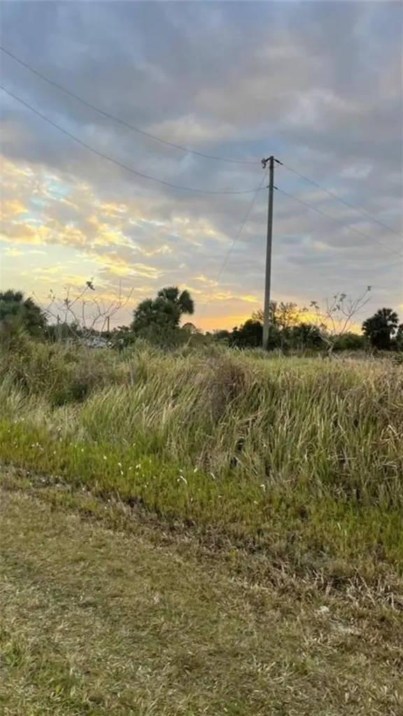 15733 NW 282nd Street Okeechobee FL 34972