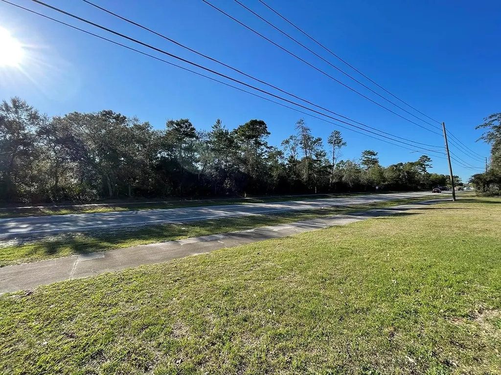 3124 Lake Helen Osteen Road Deltona FL 32738
