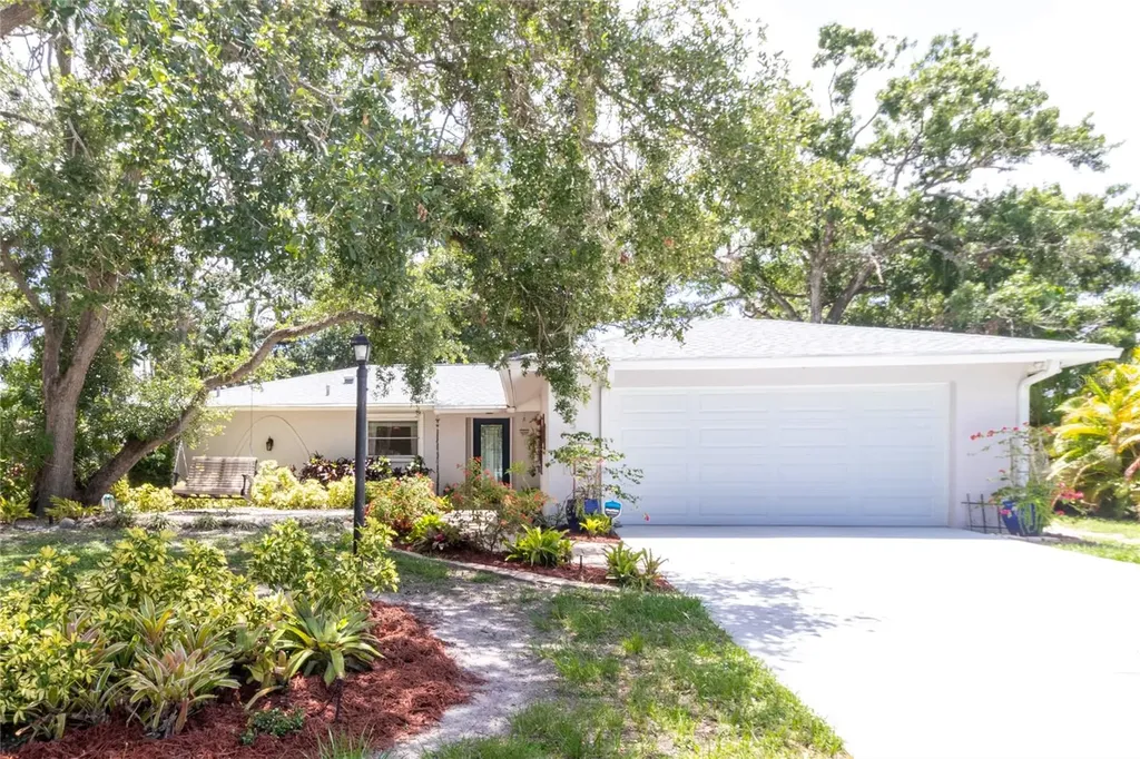 2515 Huntington Avenue Sarasota FL 34232