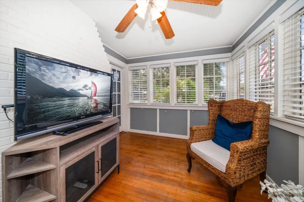 310 N Lincoln Avenue Clearwater FL 33755