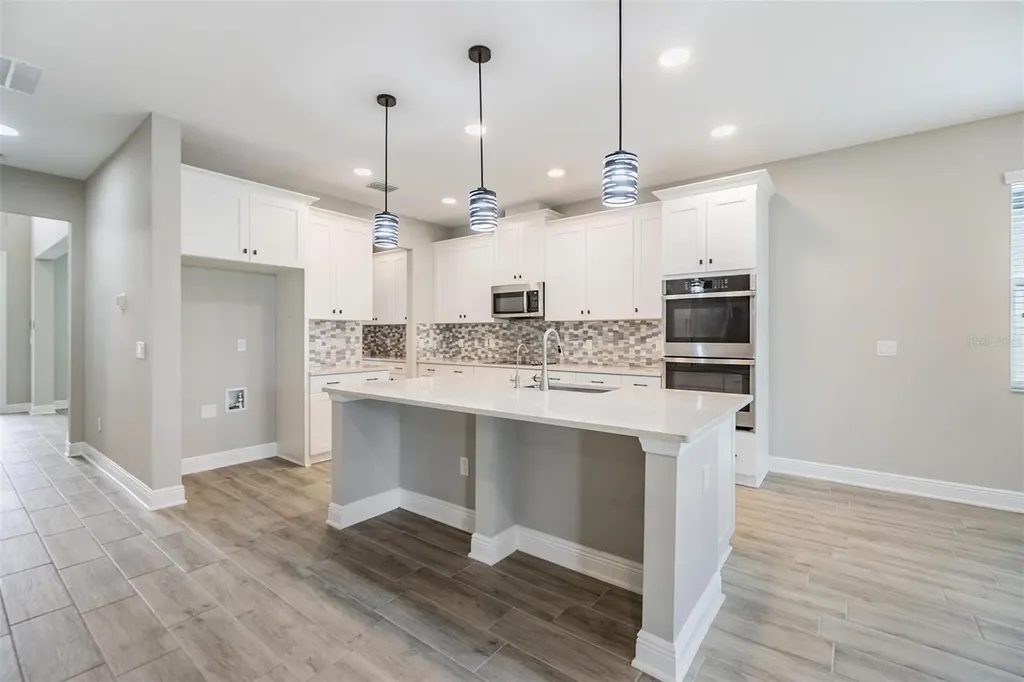 7276 Notched Pine Bend Wesley Chapel FL 33545