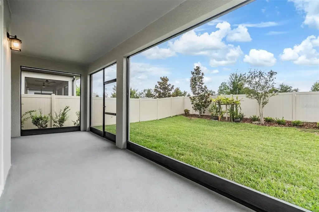 7276 Notched Pine Bend Wesley Chapel FL 33545