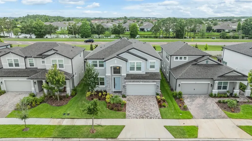 7276 Notched Pine Bend Wesley Chapel FL 33545