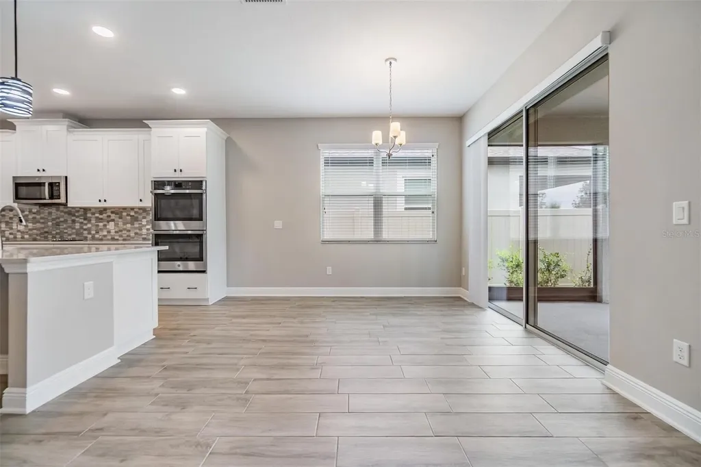 7276 Notched Pine Bend Wesley Chapel FL 33545