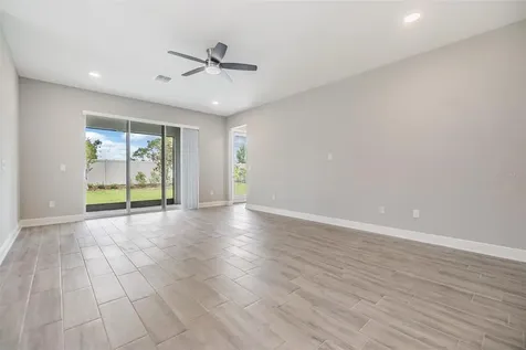7276 Notched Pine Bend Wesley Chapel FL 33545
