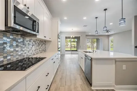 7276 Notched Pine Bend Wesley Chapel FL 33545