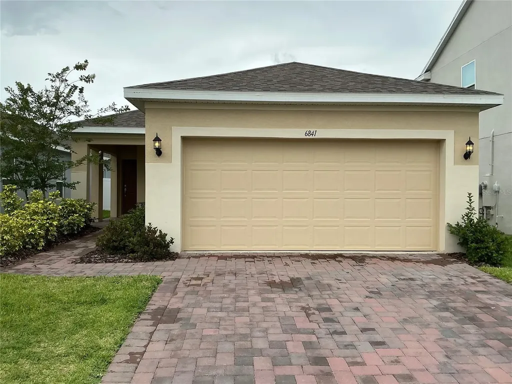 6841 Wilson Hammock Avenue Groveland FL 34736