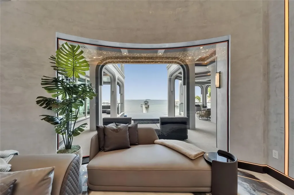 6526 Surfside Boulevard Apollo Beach FL 33572