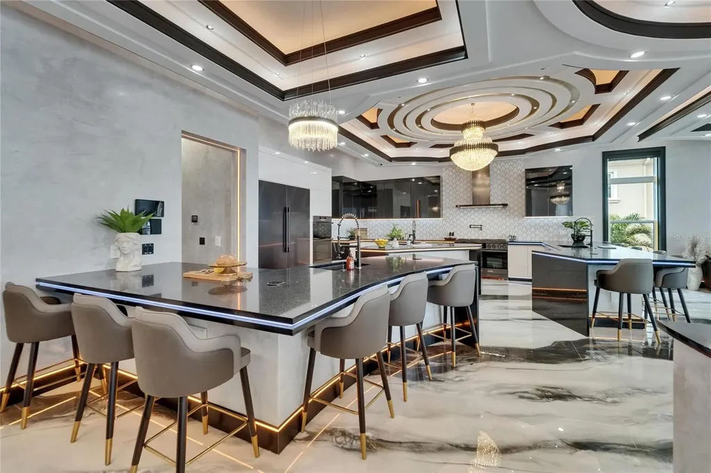 6526 Surfside Boulevard Apollo Beach FL 33572