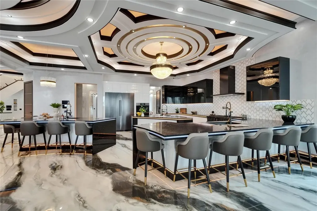 6526 Surfside Boulevard Apollo Beach FL 33572